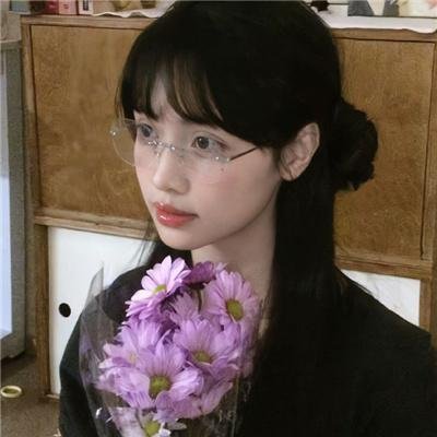 好女三头瞒